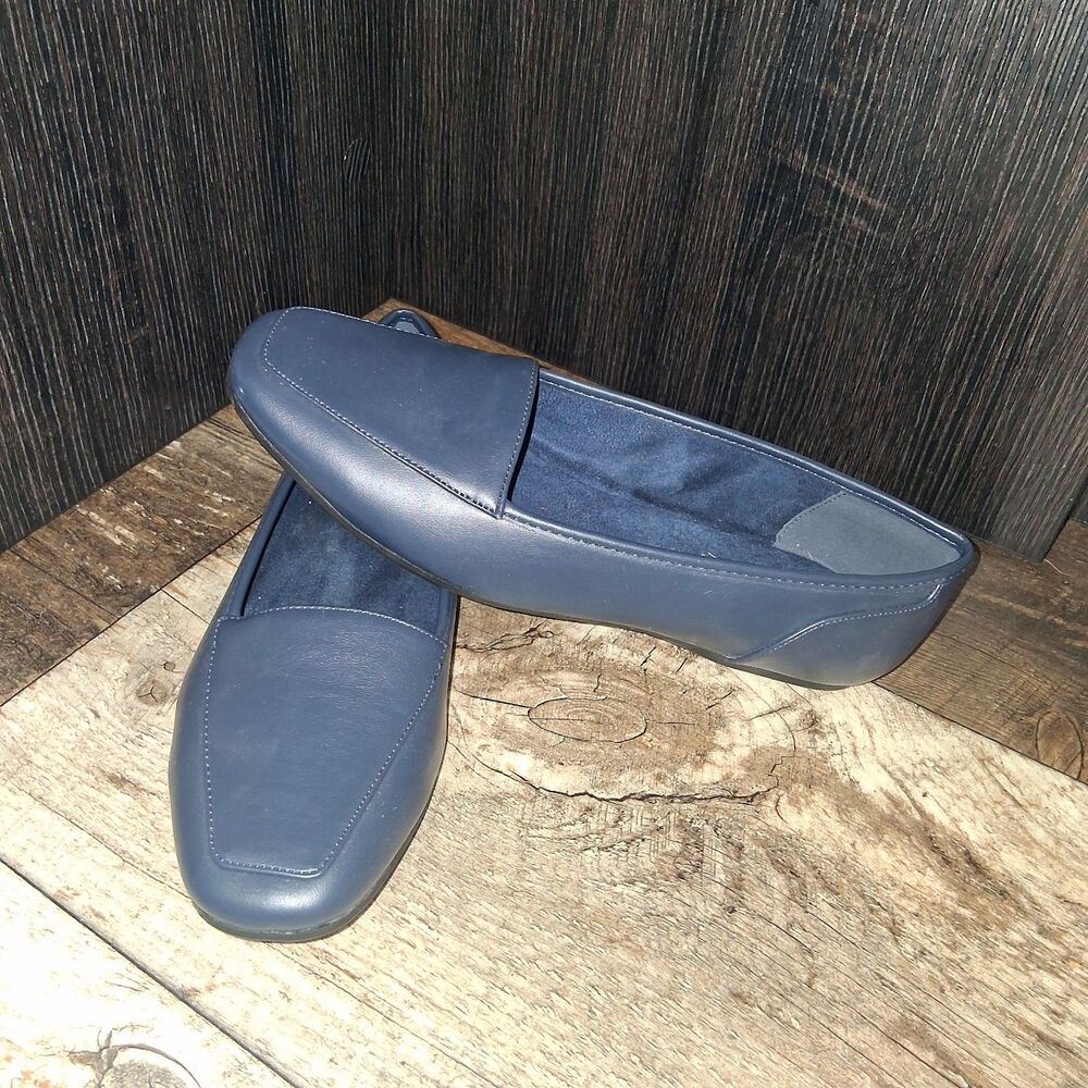 Easy Street Thrill Navy Blue Slip-On Square-Toe Loafer Size 9M